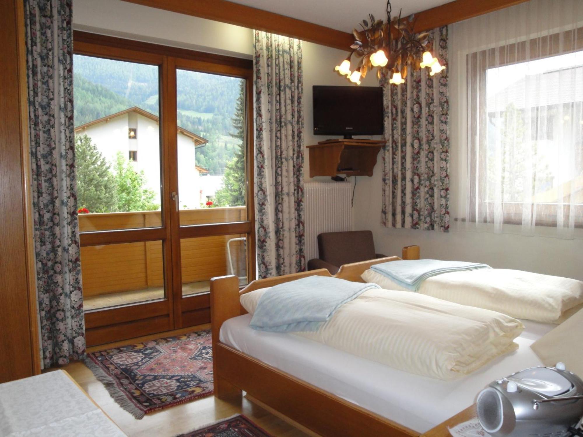 Pension & Appartement Steinwender バド クラインキルヒハイム エクステリア 写真