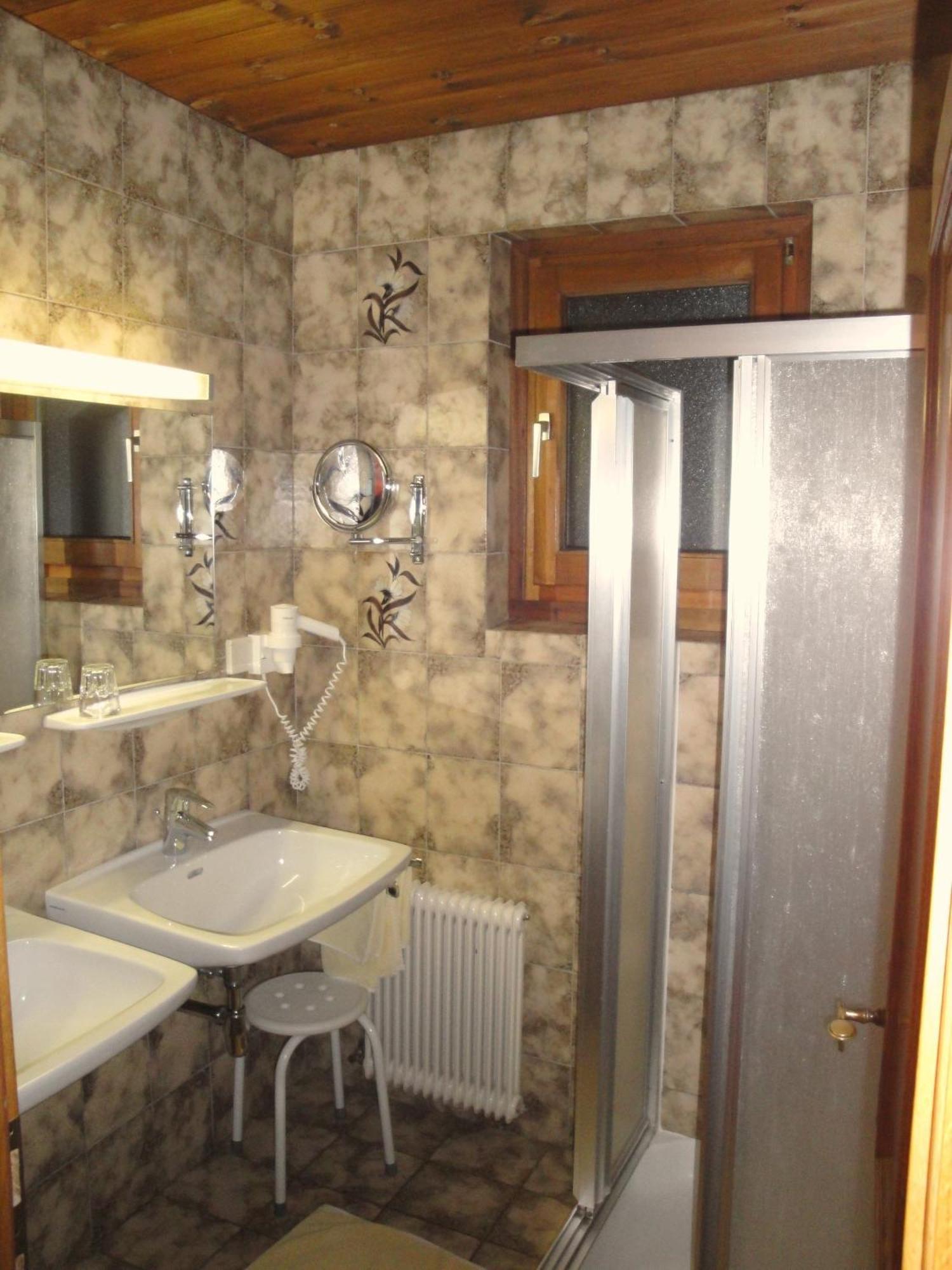 Pension & Appartement Steinwender バド クラインキルヒハイム エクステリア 写真