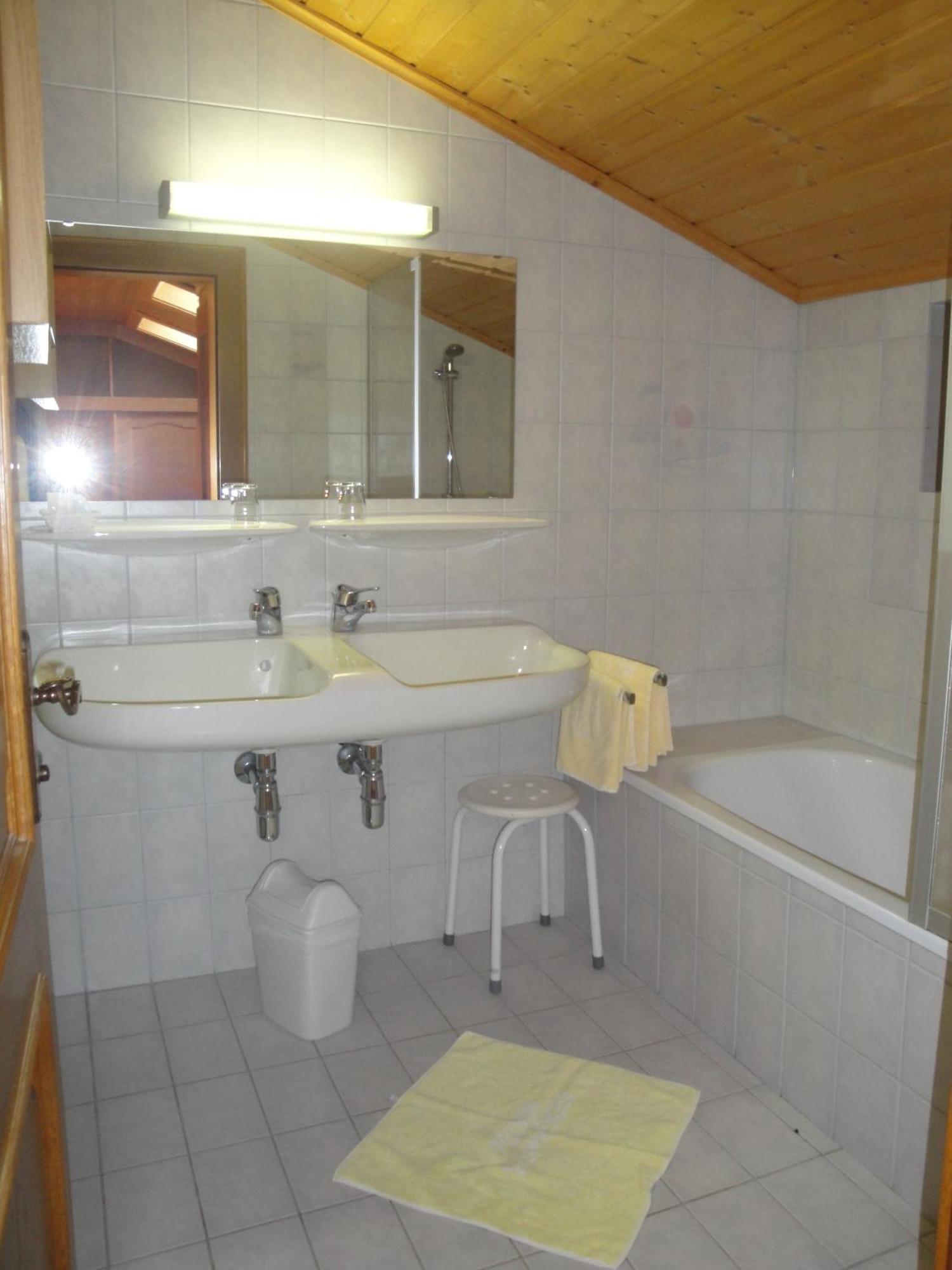 Pension & Appartement Steinwender バド クラインキルヒハイム エクステリア 写真