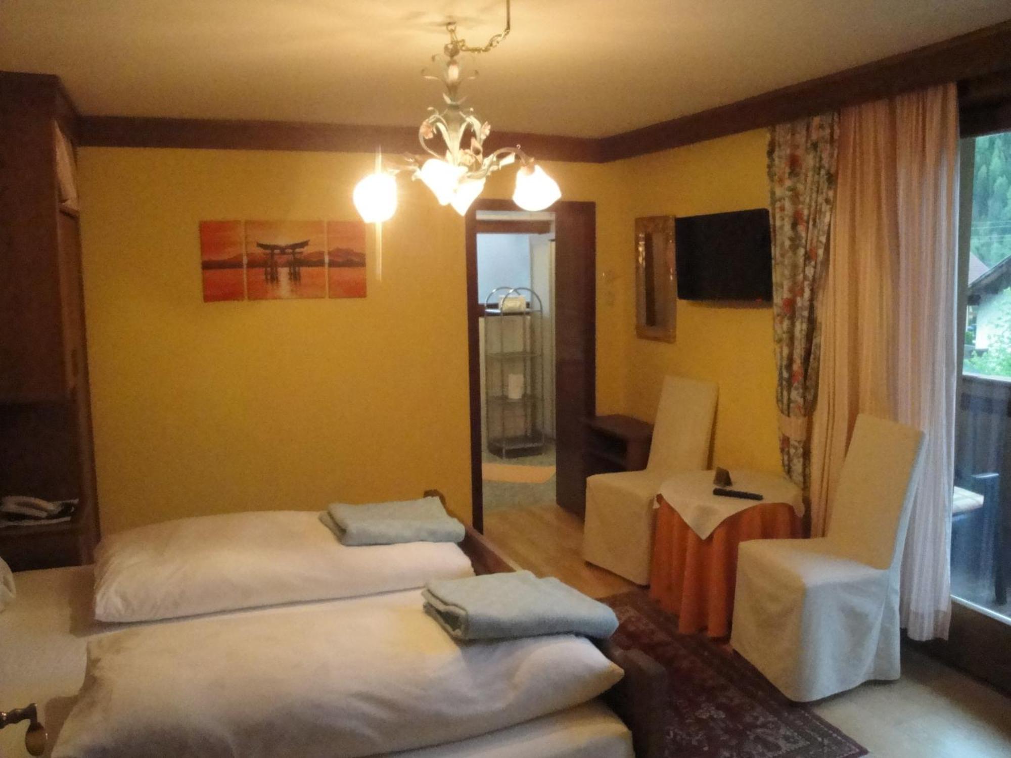 Pension & Appartement Steinwender バド クラインキルヒハイム エクステリア 写真