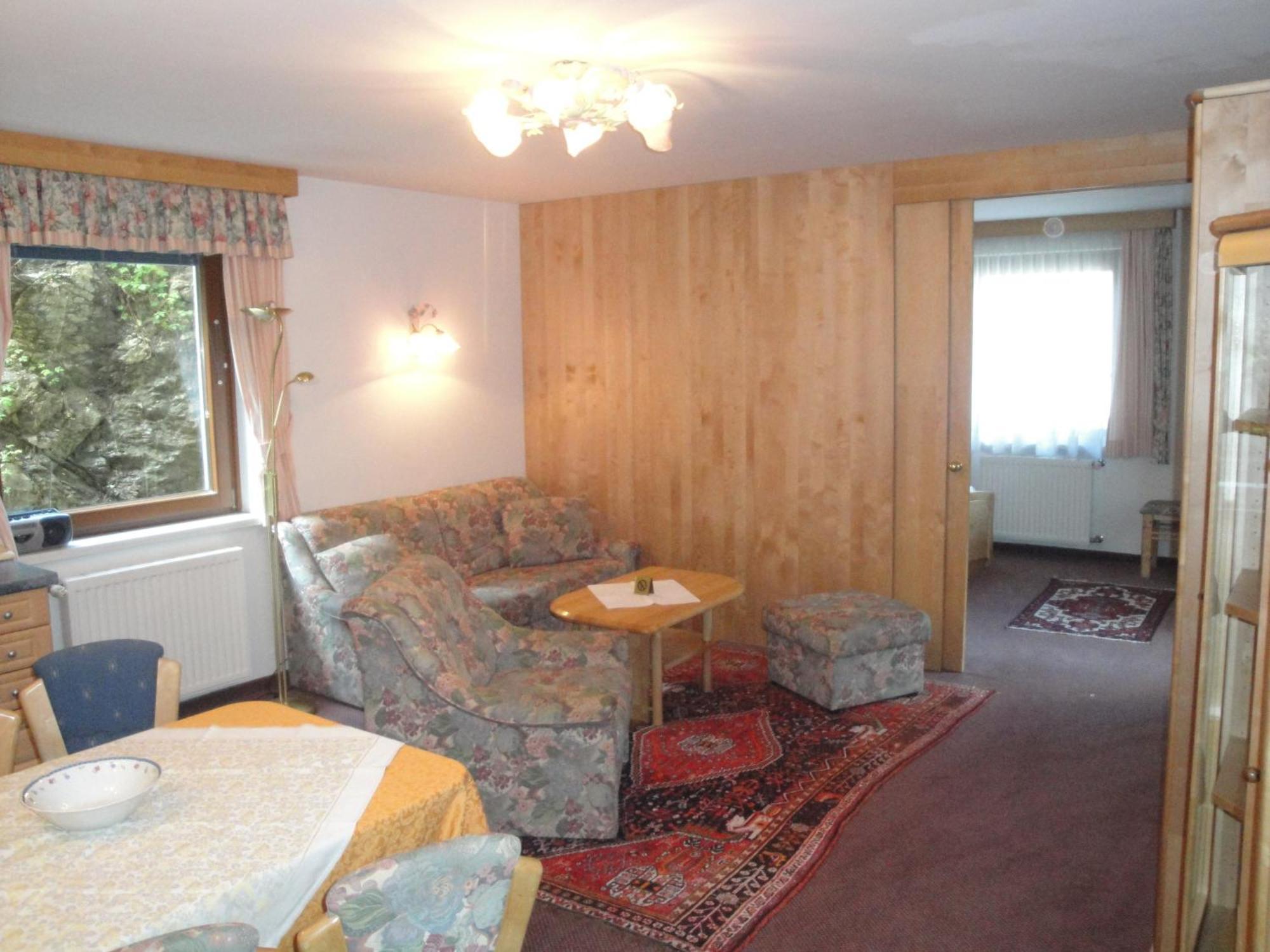 Pension & Appartement Steinwender バド クラインキルヒハイム エクステリア 写真