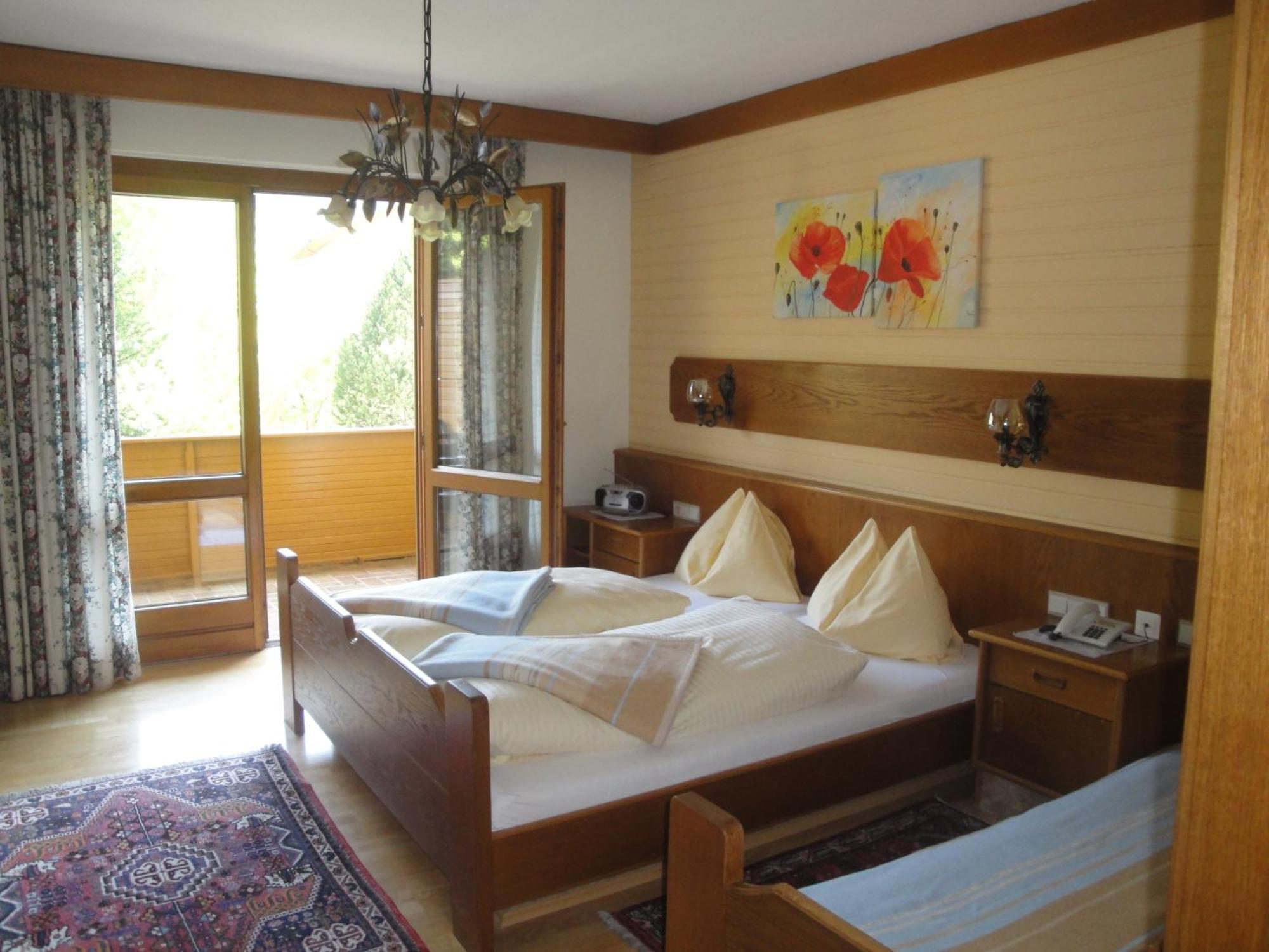 Pension & Appartement Steinwender バド クラインキルヒハイム エクステリア 写真